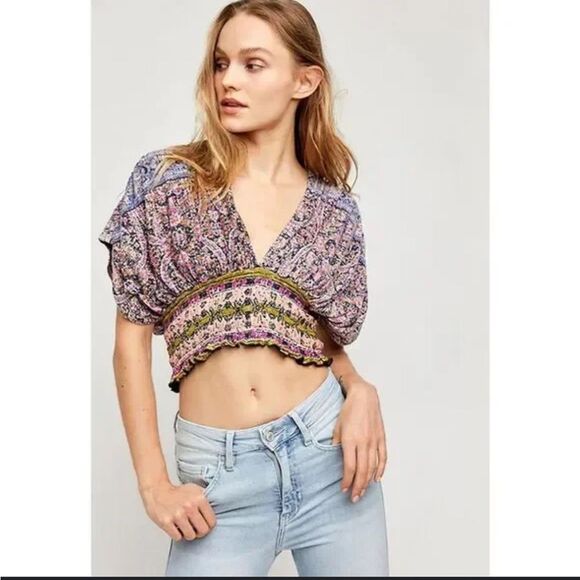 Free People Smocked Elastic V neck Blouse in Peach Combo XS - Picture 7 of 7